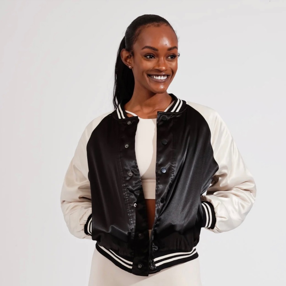 Buffbunny NWT the club jacket in onyx black